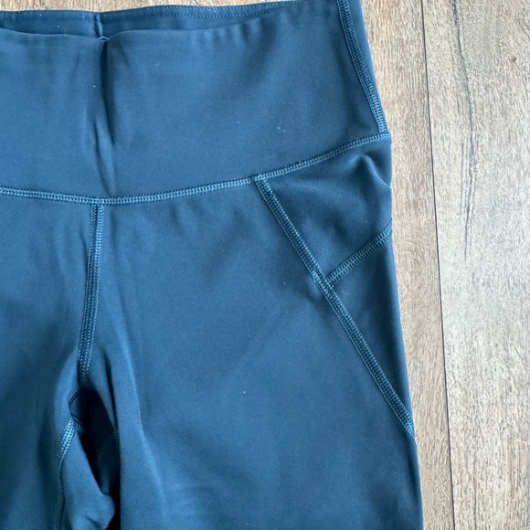 Athleta Leggings.  Women’s size XS.  Dark teal in color.  Excellent condition! - Picture 2 of 9
